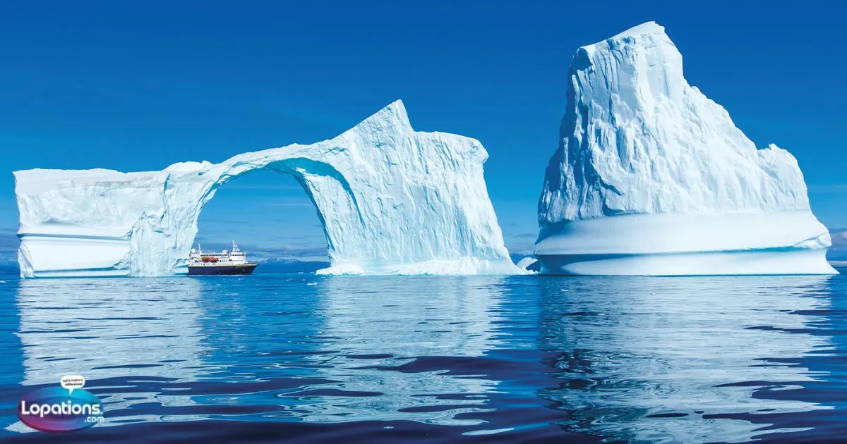 305+ Glacier Captions for Epic Ice Adventures (2025)