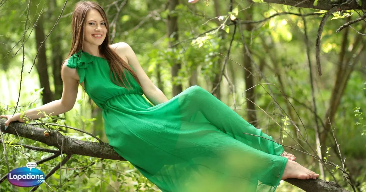 Green Outfit Captions